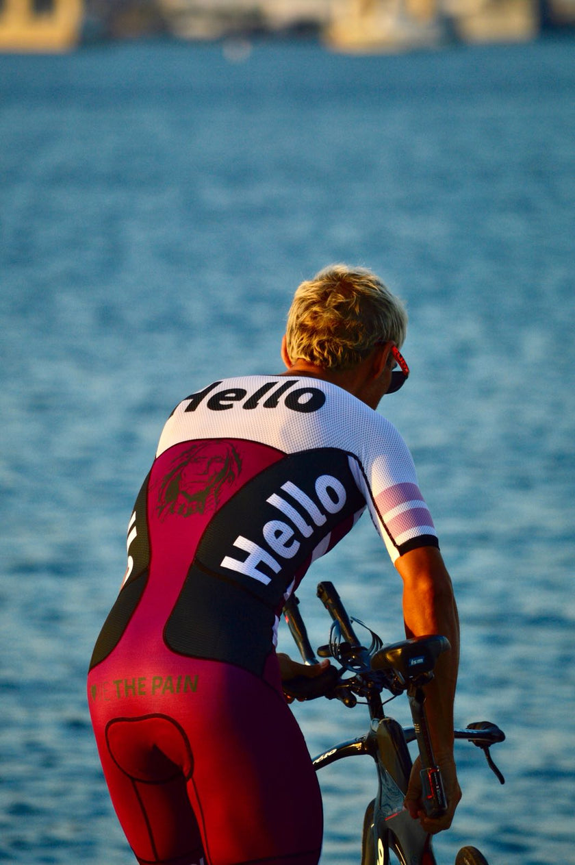 "HELLO" FreeMotion Aero Men's Suit